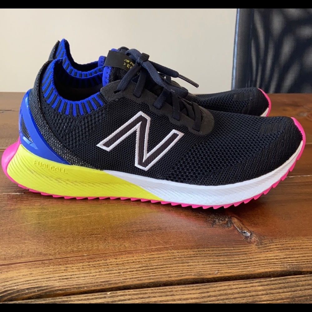 New Balance Fuelcell Echo Running Shoes Size 9 /10.5